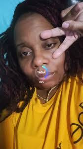 Regina Hickson's Instagram, Twitter & Facebook