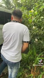 Quay lén thằng bạn đái bậy - ThisVid.com