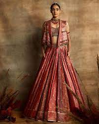 Bridal lehenga and bridal now i have some of the most fabulous lehenga designs by tarun tahiliani. Tarun Tahiliani The Multi Panelled Brocade Lehenga Set Facebook