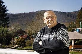 Znají se od dětství a první pusu si dali ve vlaku v tunelu, když se františek nedvěd poprvé osmělil. Frantisek Nedved Budu Koncertovat Do Roztrhani Tela Idnes Cz