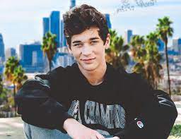 Brandon rowland is an american instagram star, are looking brandon rowland net worth, height, family, age, weight, biography & wiki? Brandon Rowland Bio Wiki Net Worth Dating Girlfriend Age Height