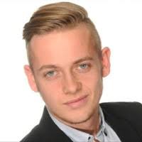 70+ Profile mit dem Suchbegriff „Tom Hacker“