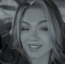 Paris Wingfield updated her profile picture.