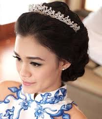 40 Gorgeous Wedding Hairstyles For Long Hair Wedding Hairstyles With Crown Wedding Hairstyles For Long Hair Unique Wedding Hairstyles