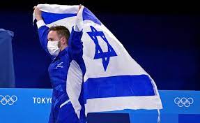 ארטיום דולגופיאט מוכן לגמר האולימפי בקרקע. Q3m1wo93pm48km