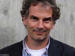 Warum der Kriminologe Müller schärfere Antisemitismusgesetze ablehnt