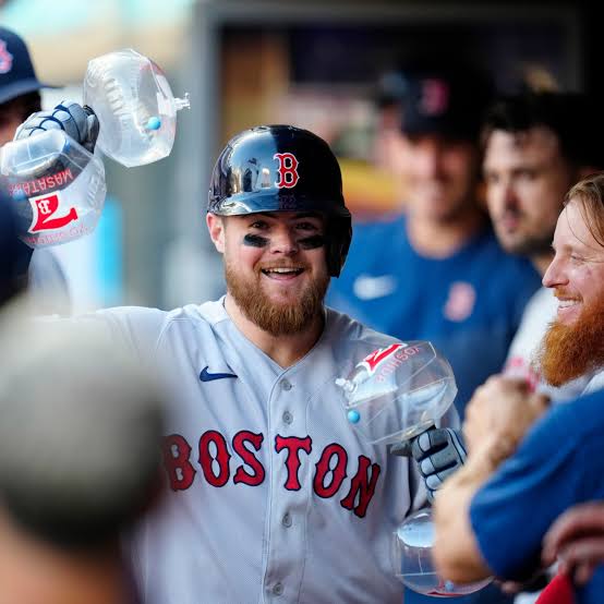 Report: Ex-Red Sox INF Christian Arroyo signs with Brewers