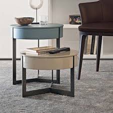 Während der fokus bei konsolen häufig auf der. Sign Night Stands Lema Beistelltisch Mit Schublade Beistelltische Schlafzimmer Wohnzimmertische
