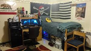 Expert andie day says to splurge on an ergonomic desk chair that will have a so whether you're going off on your big college adventure or helping your baby leave the nest, a great dorm room setup can help make the transition as smooth as possible. College Dorm Room Tour February 2018 Gaming Setup Youtube