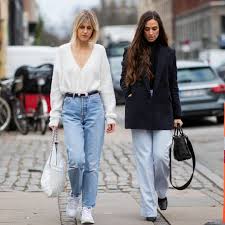 Diperbuat daripada kain jenis 100% kapas. 8 Ide Gaya Baju Musim Panas Yang Chic Dijamin Keren
