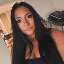 Samantha Easterling (@s_denaeee)