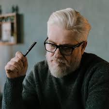 Build Muscle, Burn Fat: A Beginner's Guide to the Science of Strength  Training: Hundman, Barrett: 9798769973727: Amazon.com: Books