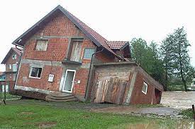 Bitte wählen sie durch klicken auf die karte, die ortssuche () oder die aktuelle position () einen ort für den warnungen angezeigt werden sollen. Unwetter Salzburger Helfen In Serbien Bosnien Salzburg Orf At