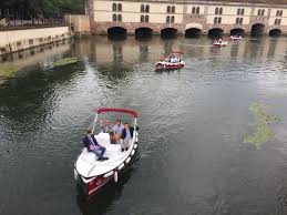 Video La Societe Marins D Eau Douce Lance Son Service De Location De Bateaux Electriques A Strasbourg