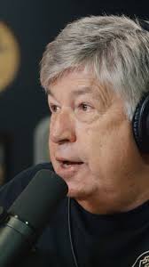 Jake Elder: “You ain't got no tach??” 🤯 Mark: “Nope! Don't need it.”