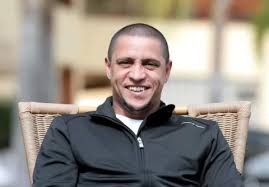Roberto Carlos Dikabarkan Masuk Islam