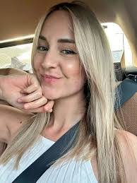 Evangeline Jenkins's Instagram, Twitter & Facebook