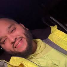 smiley face (@boltedup92)