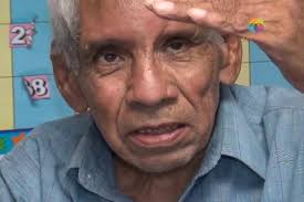 DIF Nuevo León le cambia la vida a Don Onésimo García Ochoa