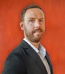 Brian Dey's Instagram, Twitter & Facebook