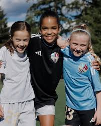 LOOK AT THOSE JERSEYS! We are loving the new @xlfootball_ gear! Thank you  to the XL 2014 Girls for being the models of our new kits! #bufc #bufcmifc  #xl #bellevueunited #bufcxl #newkits
