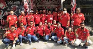 Knilm didirikan sebagai perusahaan penerbangan resmi hindia belanda. Dolly Sinaga Se Ketuai Dpc Pemuda Batak Bersatu Kota Medan Poskotasumatera Com