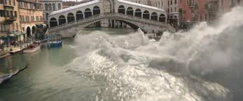 Spider Man Far From Home At Rialto Bridge Filming Location Filming Locations Rialto Bridge Rialto