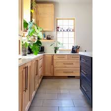 Check spelling or type a new query. Schaub And Company 562 26 Polished Chrome Heathrow 10 Center To Center Contemporary Bar Handle Large Cabinet Pull Handlesets Com