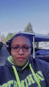 Maria Mallory (@mallorybehaving)