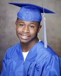 Graduation shoot. Class of 22 #portraitphotography #canon #canonusa #eosr  #teamcanon #graduation #classof2022