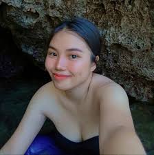 Don't worry @carson.moody I'm fine playing dress ups... for now 🙊 Makeup  @belle.doesmakeup Hair @thearrianemanzano Photographer @charlieshotme