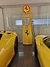 Looks awesome lit up on top of a gas pump (light not included). Gas Pump Tokheim Usa Ferrari 1948 Sur Amerikan Fifties Facebook