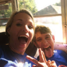 Deshon Thomas's Instagram, Twitter & Facebook