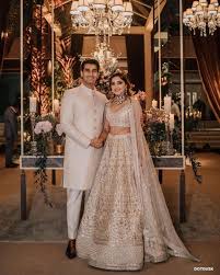 Pin By Kathleen Roberts On Clothes In 2020 Indian Bridal Outfits Indian Wedding Outfits Indian Wedding Dress
