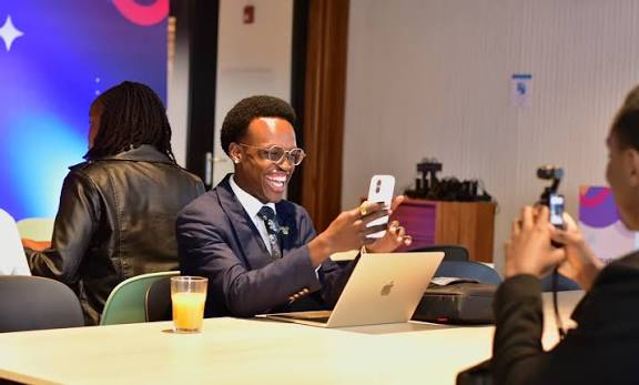 Always a student of what's next. ✨ Spent time with Google Africa at the “Tutunge na Gemini” workshop, exploring AI, storytelling and new possibilities for the way we create. One unexpected highlight?