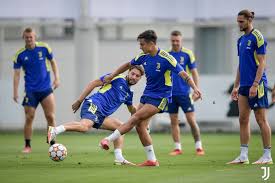 Uefa champions league 2014/2015 var den 60:e säsongen av uefa champions league, europas största fotbollsturnering, och den 23:e säsongen sedan den bytte namn från europacupen. 9afwb Gs Da6nm