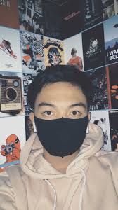  Cowok Pake Masker Aestetik