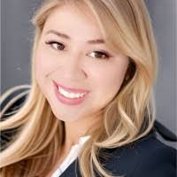 Sandy Bazan's Instagram, Twitter & Facebook