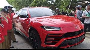 Untuk biaya mobil baru lamborghini gallardo dibebani biaya mencapai rp 550 juta. Selain Lamborghini Razia Di Batam Juga Jaring Mobil Mewah Merek Nissan Nunggak Pajak Rp 34 Juta Tribun Batam