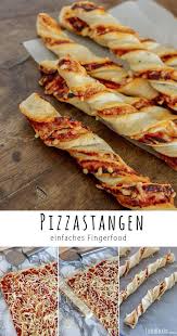 Einfaches Rezept Fur Pizzastangen Tolles Fingerfood Leckerer Snack Fingerfood Rezepte Fingerfood Partyrezepte Fingerfood