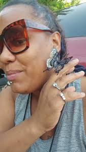 Viking, what is the snegg hiding in the picture?