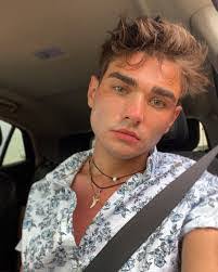 Dylan Chartier's Instagram, Twitter & Facebook