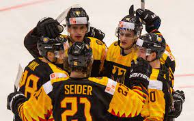 Die dominanten gastgeber ließen russland keine chance: Aktuelle Deb U20 News Deutsche Eishockey Nationalmannschaft U20 Nachrichten Und Berichte