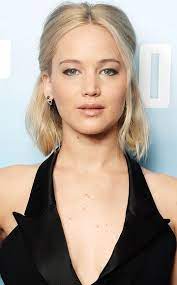 1 Schnitt 7 Frisuren Der Bob Von Jennifer Lawrence Jennifer Lawrence Frisur Jennifer Lawrence Haar Bob Frisuren Hinterkopf