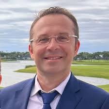 Sam Dayeh's Instagram, Twitter & Facebook