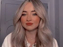 Lily Carpenter's Instagram, Twitter & Facebook