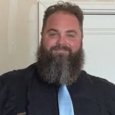 Before I go buy one does anyone have an aloe vera plant they want to  donate? Get rid of? Give me some of?