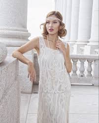 Juni) eröffnet wird, weniger als einen monat vor dianas. Elfenbein 1920 Perlen Brautkleid Vintage Flapperthe Grossen Etsy