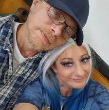 Y'all... I started my first audiobook, featuring Teddy Hamilton as  narrator…and..oh.my.god 🤤🤤🤤 If you haven't listened to it yet… do it 😍 