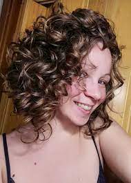 The hair on top stays long as it would in a fohawk. 37 Amazing Short Curly Hairstyles For Women Womenstyle